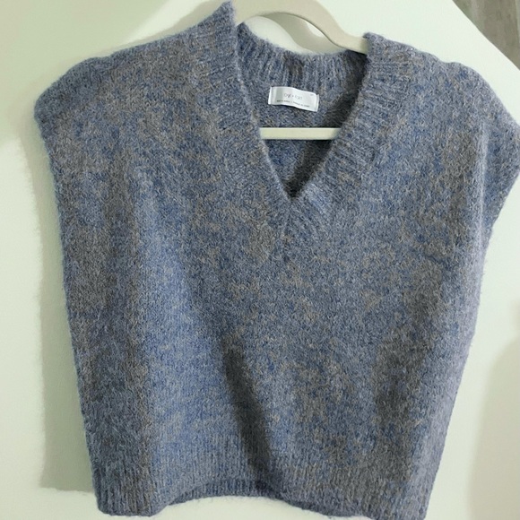 NWOT Oak & Fort Cropped Wool Vest - Picture 2 of 4